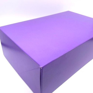 Purple Cupcake Box - Holds Standard 6's or Mini 12's