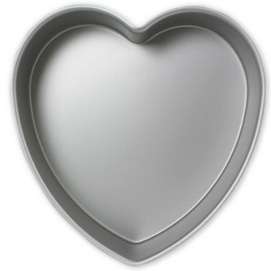 6" PME Heart Tin
