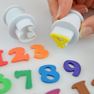 Mini Cake Star Easy Push Number Cutters